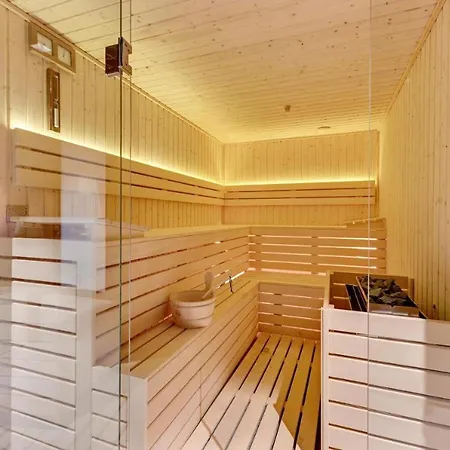 Nadmotlawie Old Town Sauna & Fitness Апартаменты *