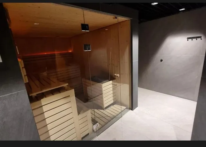 Nadmotlawie Old Town Sauna & Fitness 아파트 그단스크